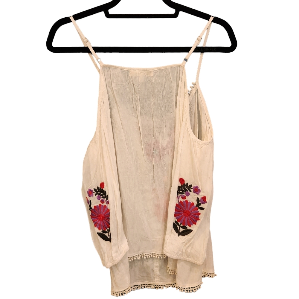 NWOT LF Boutique Off-Shoulder Floral Tie-Front Flowing Top - Picture 3 of 10